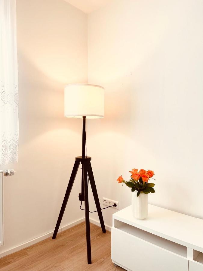 Frisch Renoviertes Und Charmantes Apartment Stuttgart Kültér fotó